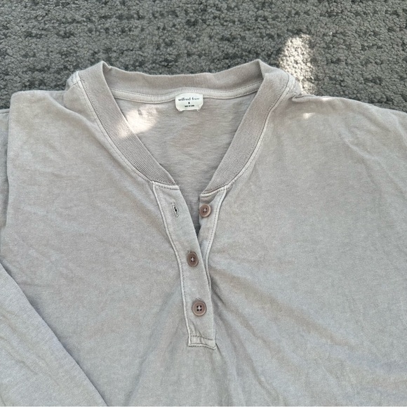 Aritzia Wilfred Free Henley - Picture 2 of 5